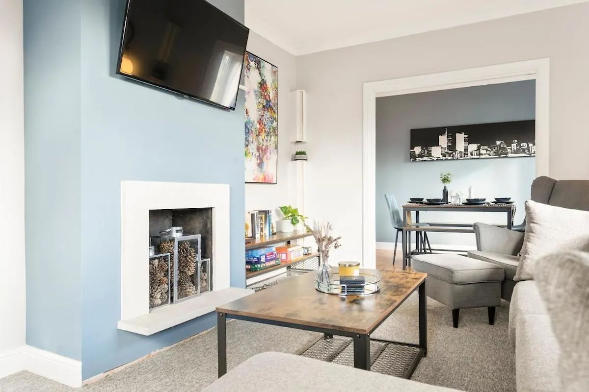 Moonlit Bloom Apartment Bournemouth 0*,