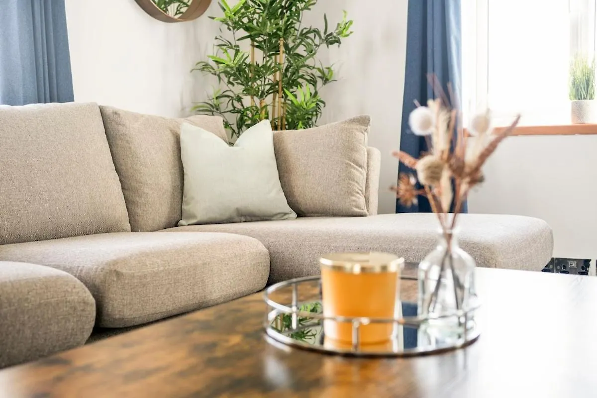 Moonlit Bloom Apartment Bournemouth
